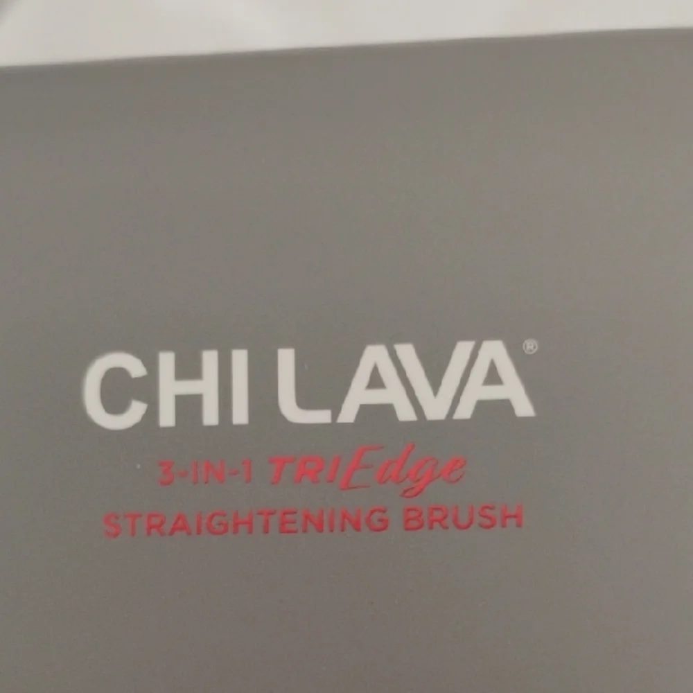 CHI Lava Hair Straightening Brush - Black - Picture 11 of 12
